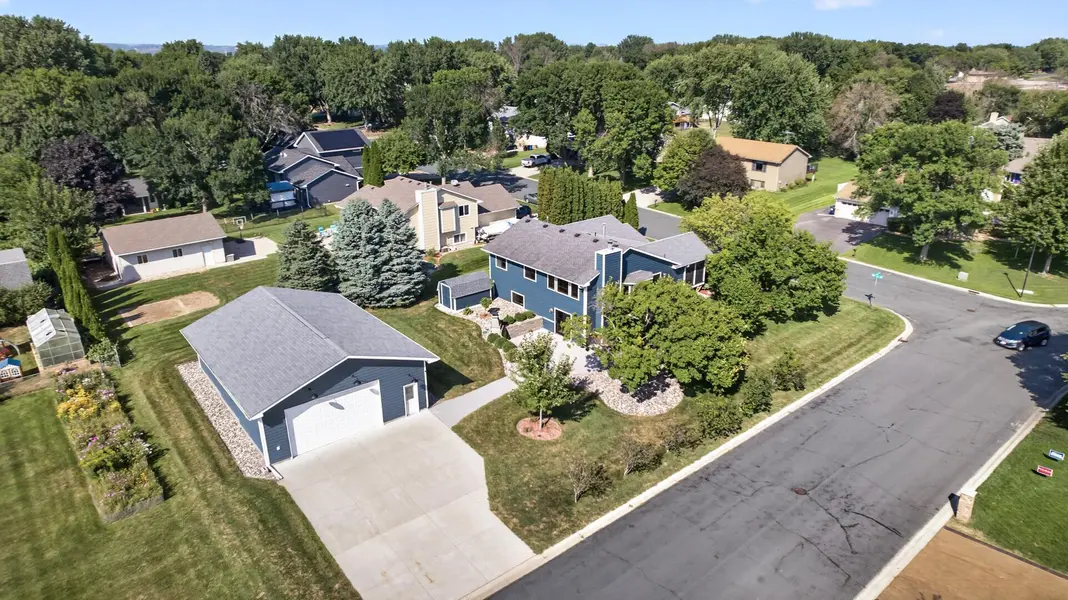 1112 Legion ST S, Shakopee, MN 55379