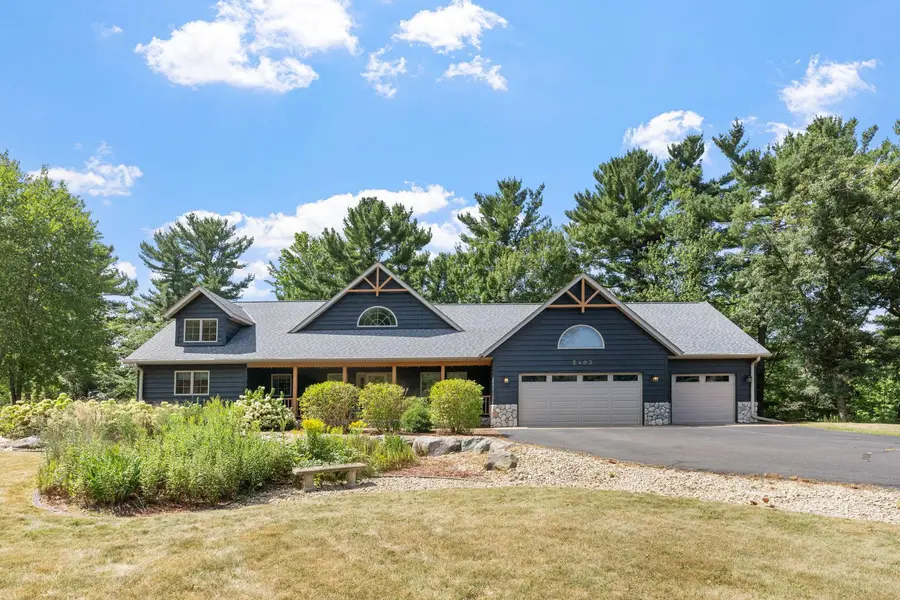 2403 Eagle Ridge DR, Menomonie, WI 54751