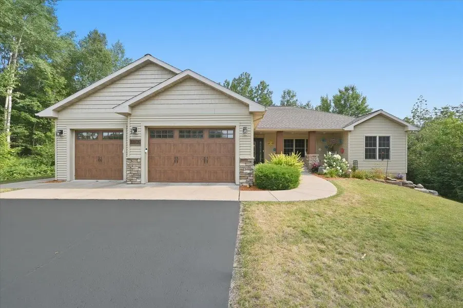 4210 Creekwood PL, Hermantown, MN 55811