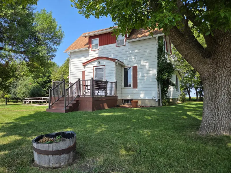 60713 150th ST, Chokio, MN 56221