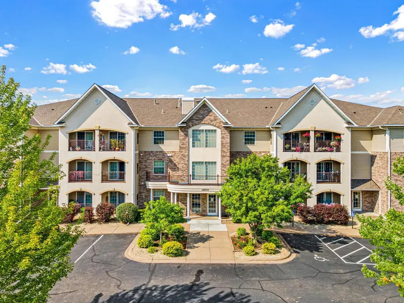 15570 Linnet ST NW #2-102, Andover, MN 55304