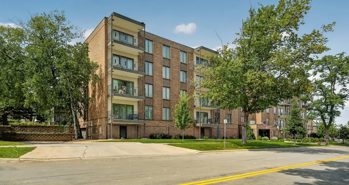317 6th AVE SW #309, Rochester, MN 55902
