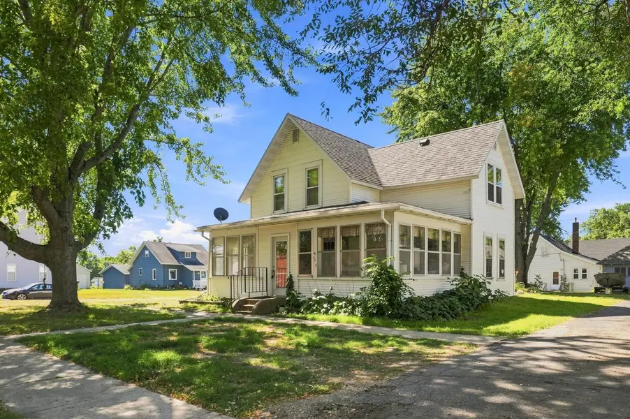 408 Central AVE, Osakis, MN 56360