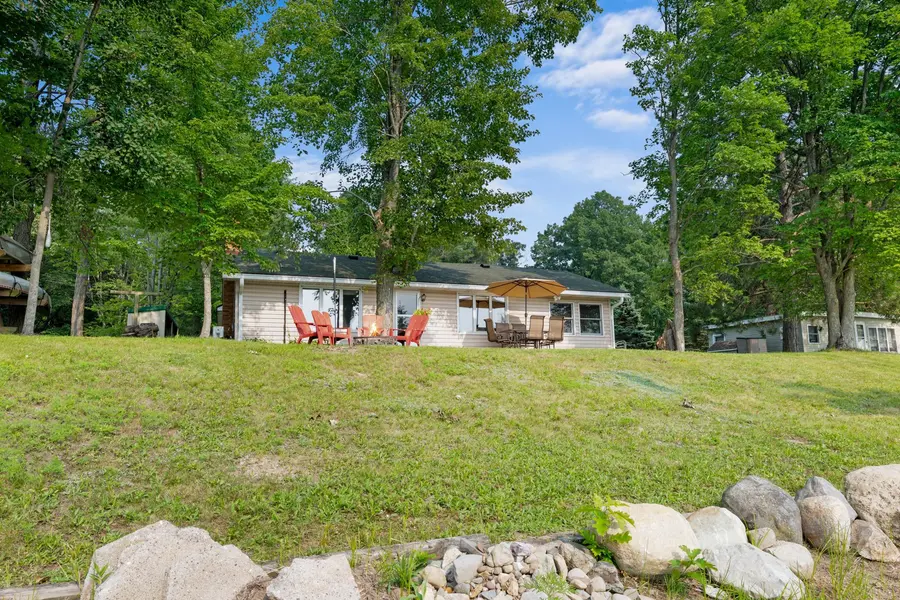 2180 Island DR, Somerset, WI 54082