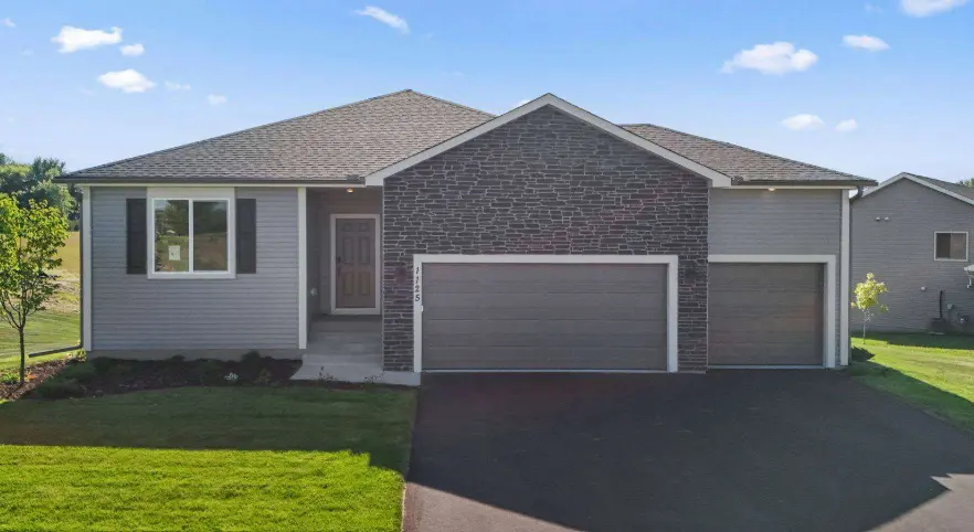 7412 171st LN NW, Ramsey, MN 55303