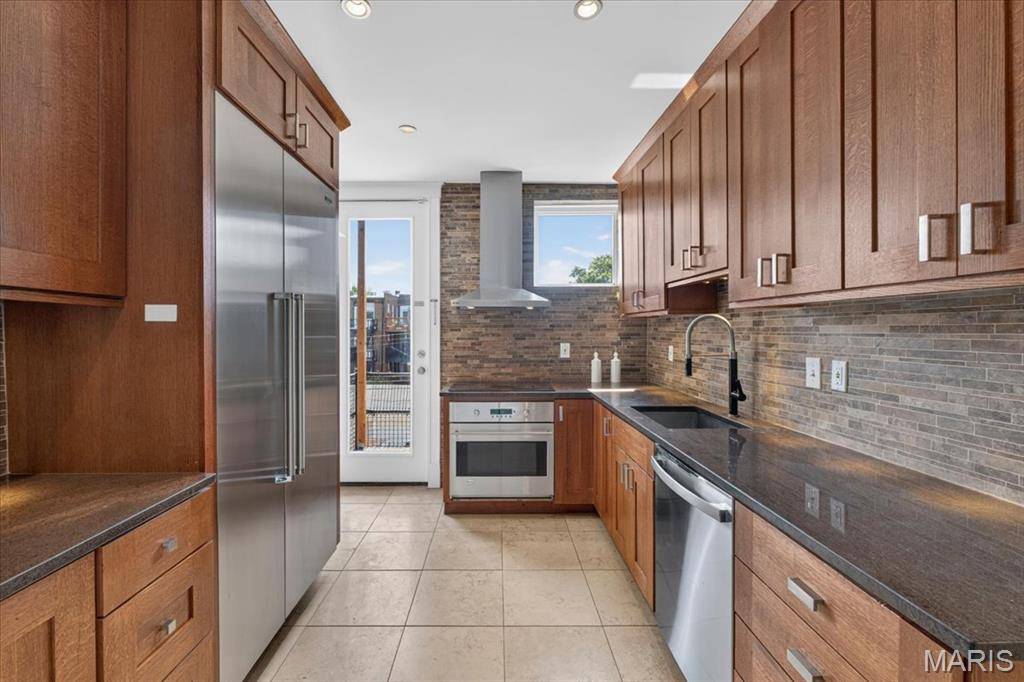 6320 Northwood AVE #3, Clayton, MO 63105