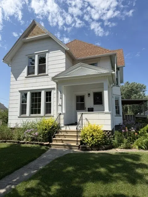 1206 Washington ST, Mendota, IL 61342