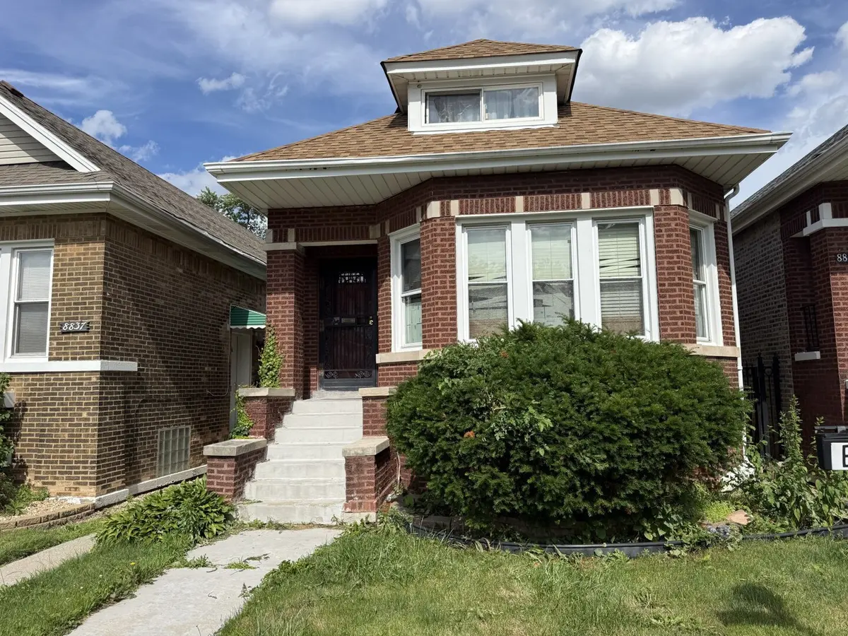 8839 S Throop ST, Chicago, IL 60620