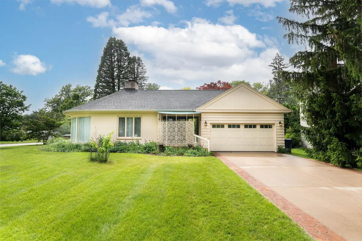 1076 Prospect BLVD, Waterloo, IA 50701