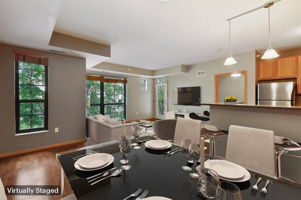 2565 Franklin AVE #213, Saint Paul, MN 55114