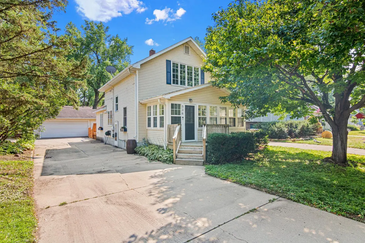 536 Hiawatha AVE, Mendota Heights, MN 55118
