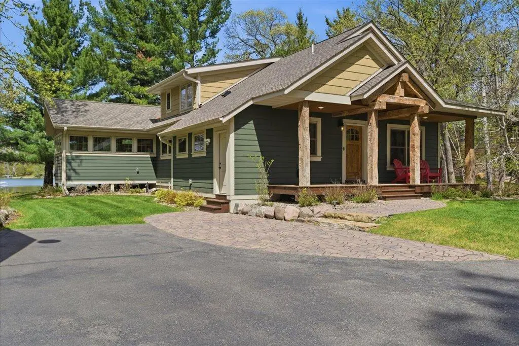 8848 Sunset TRL, Pequot Lakes, MN 56472