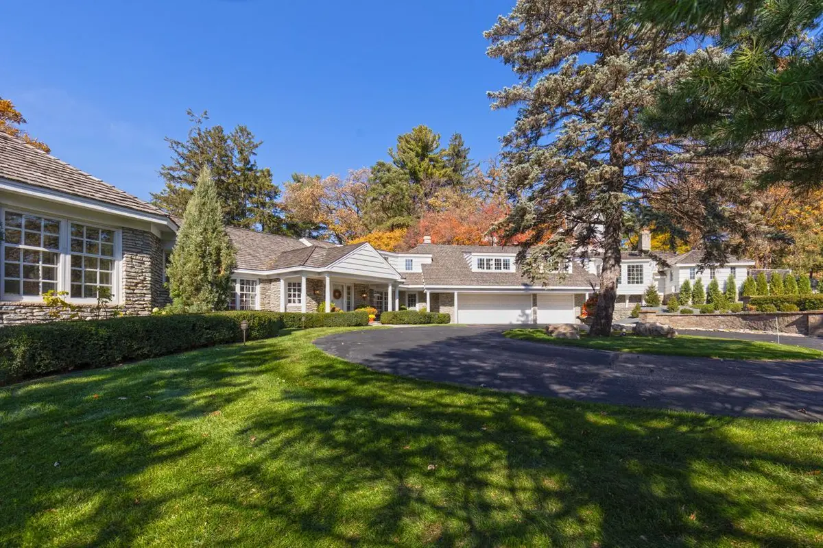 11228 Willowood AVE, Eden Prairie, MN 55344