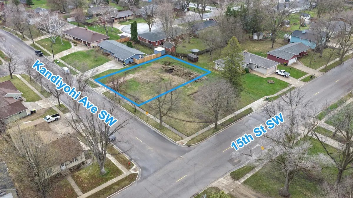 1423 Kandiyohi AVE SW, Willmar, MN 56201