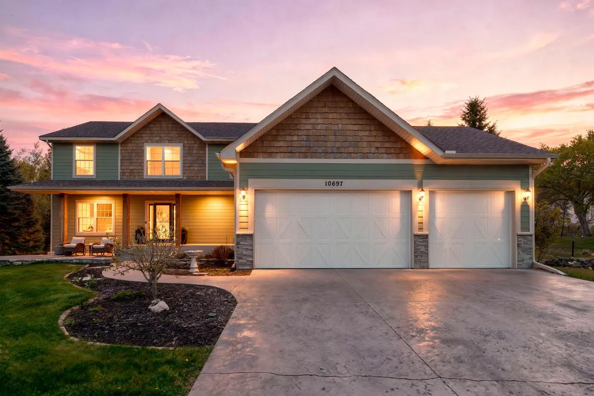 10697 106th AVE N, Hanover, MN 55341