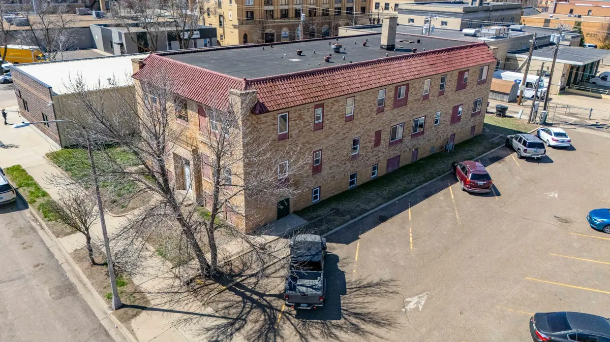 115 1st Ave E, Dickinson, ND 58601