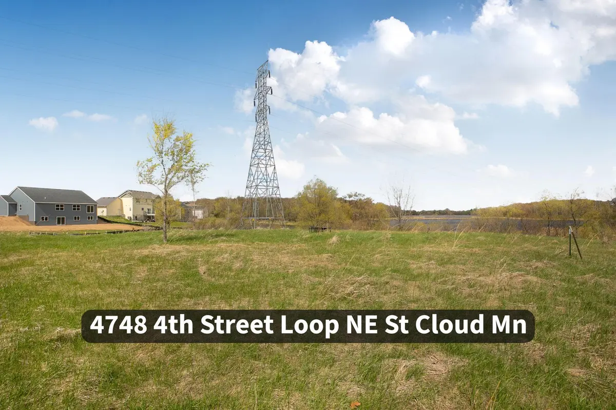 4748 4th Street LOOP NE, Saint Cloud, MN 56304
