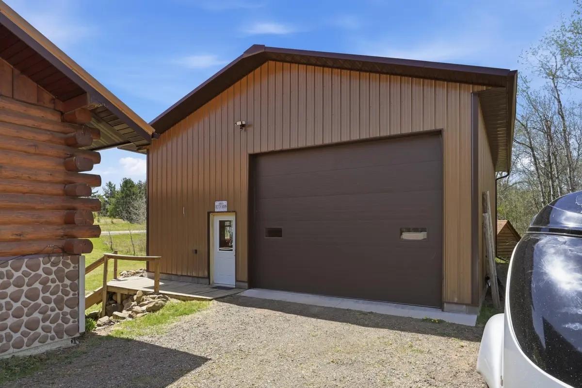 N6101 9th ST, Spooner, WI 54801