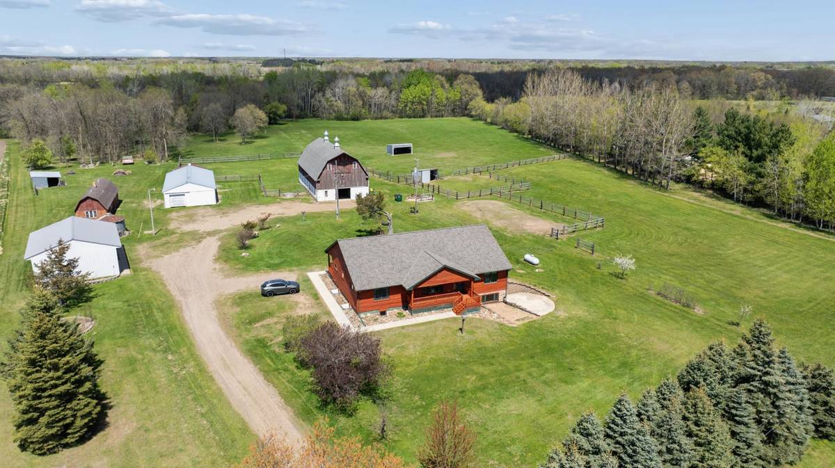 17991 Glendorado RD, Princeton, MN 55371