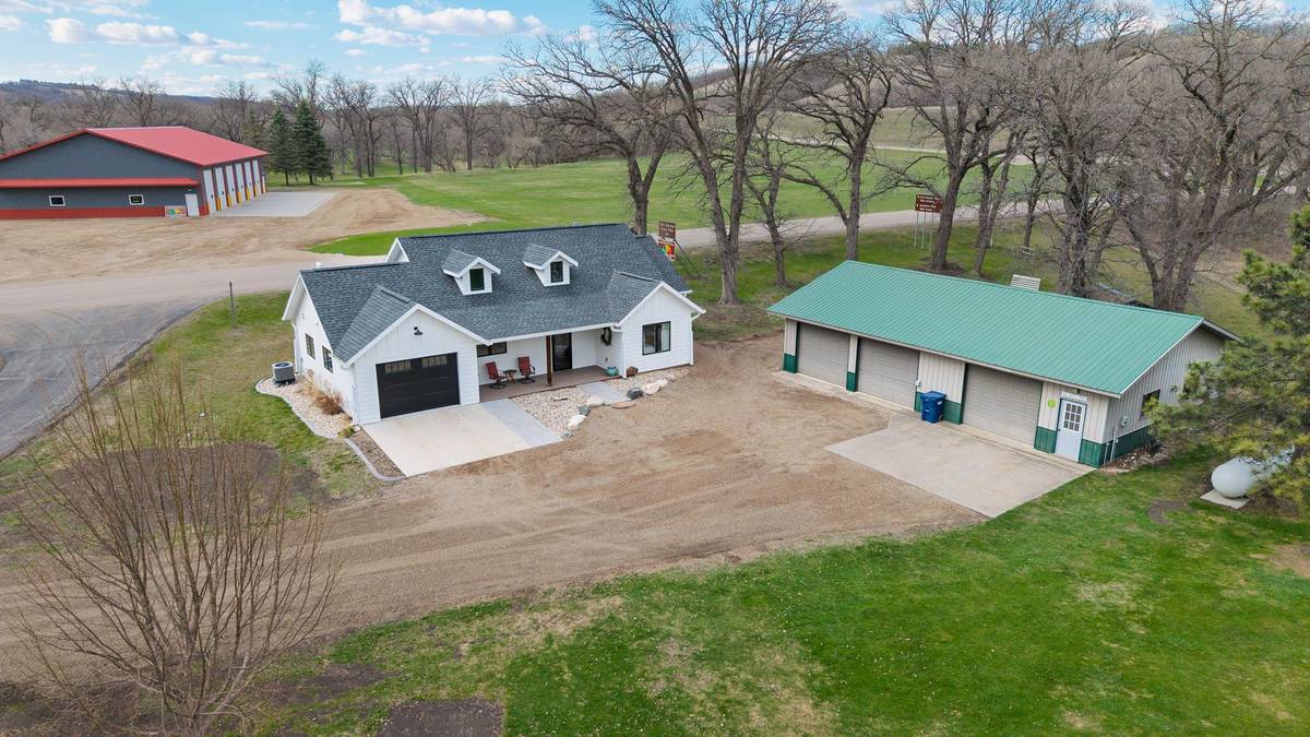 113 N 3rd ST, Fort Ransom, ND 58033