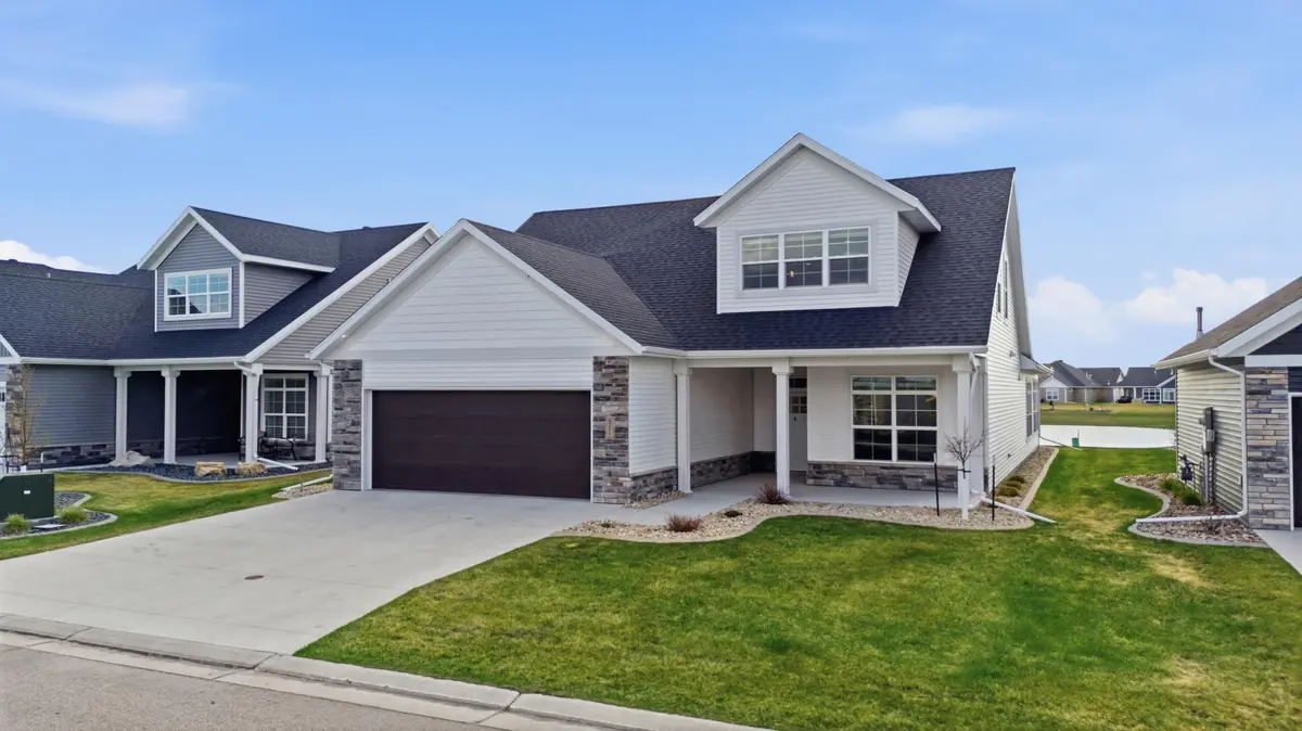 711 Rania WAY W, West Fargo, ND 58078