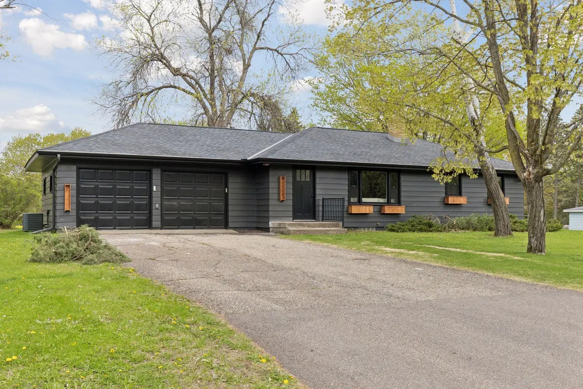 1610 Garland LN N, Plymouth, MN 55447
