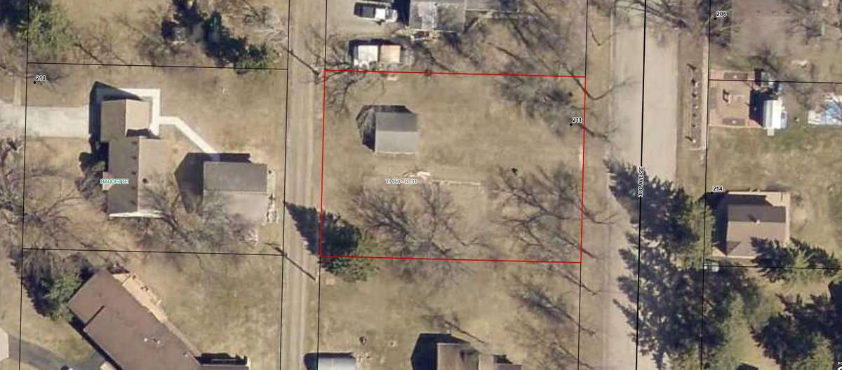 211 3rd AVE SE, Baudette, MN 56623