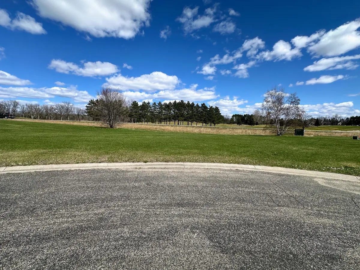 993 Links WAY N, Perham, MN 56573