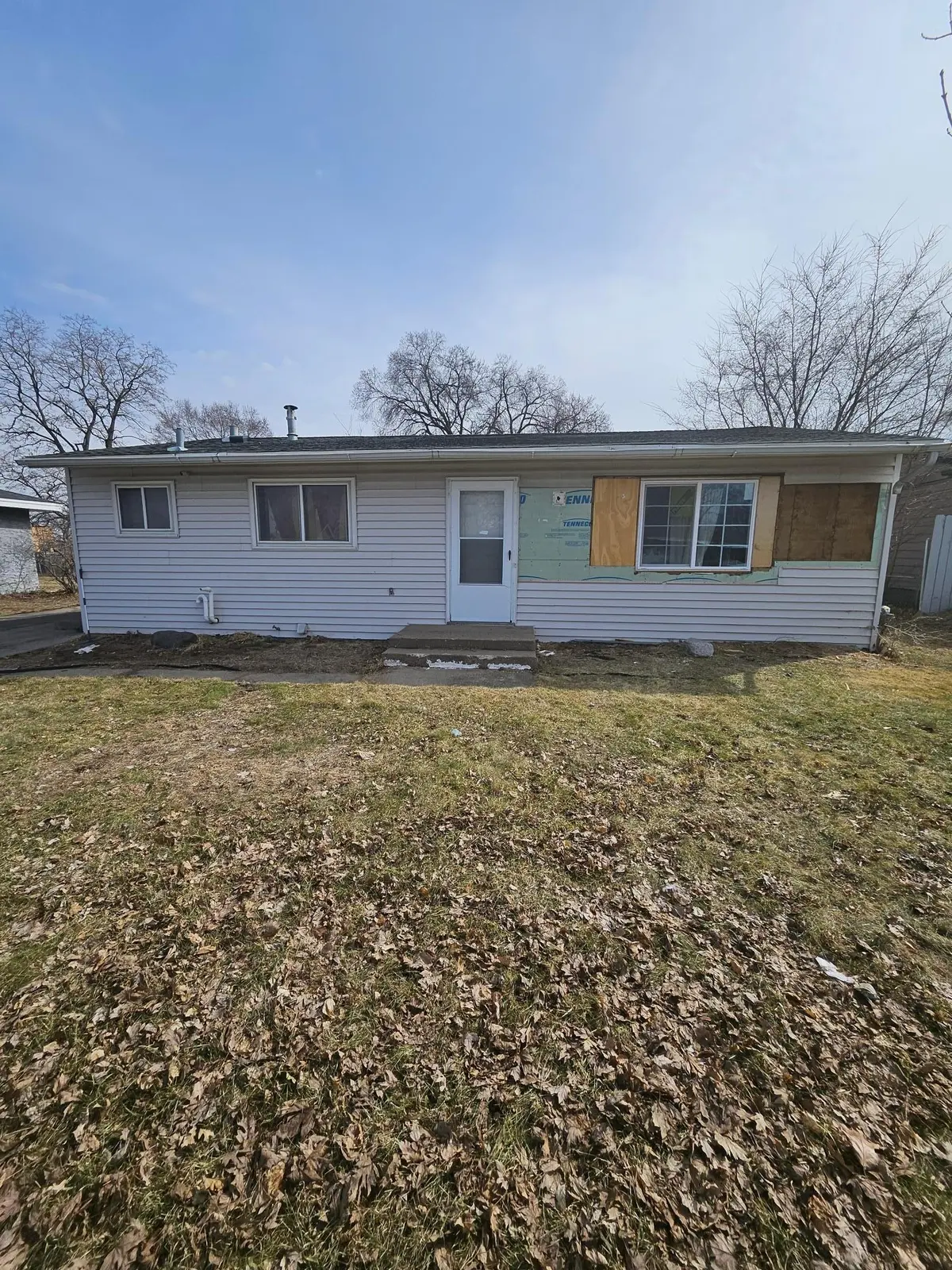 6430 Girard AVE N, Brooklyn Center, MN 55430