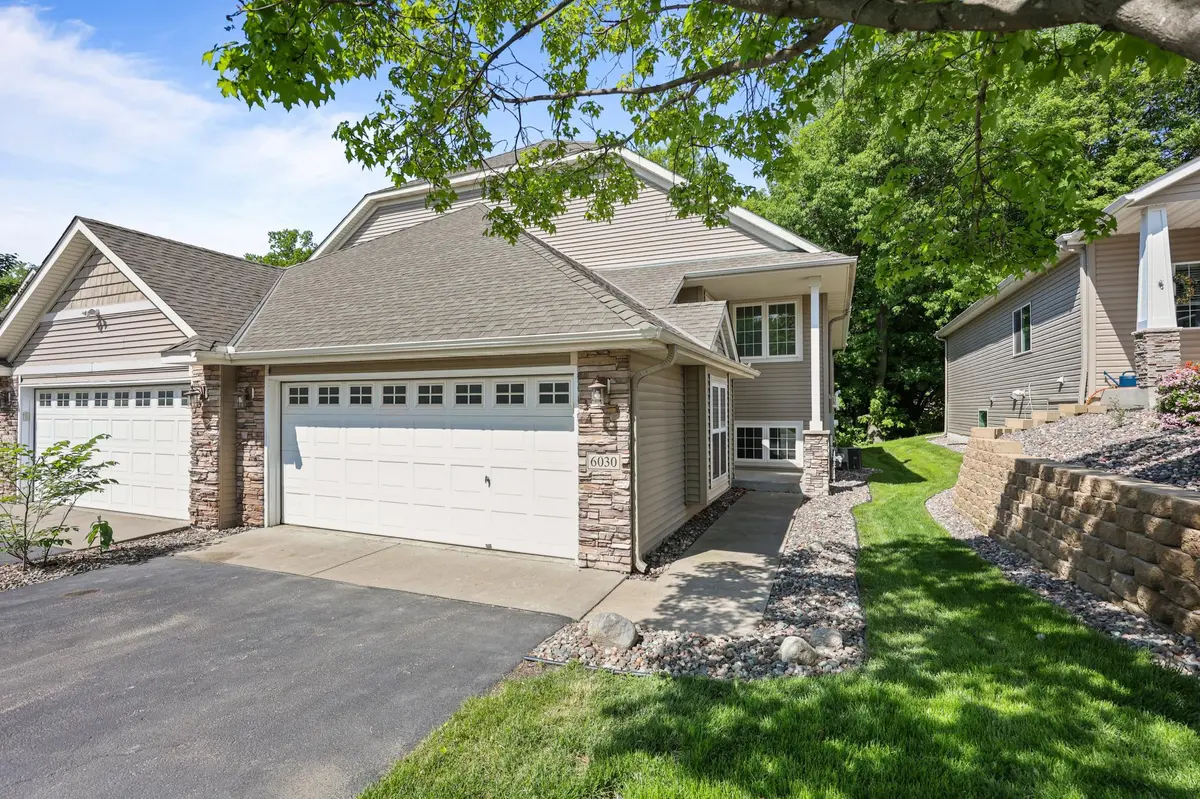 6030 Boulder Ridge DR, Rockford, MN 55373