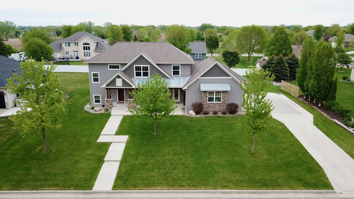 1805 2nd ST NE, Willmar, MN 56201