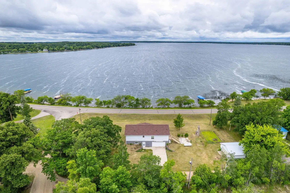 22733 Treetop RD, Henning, MN 56551