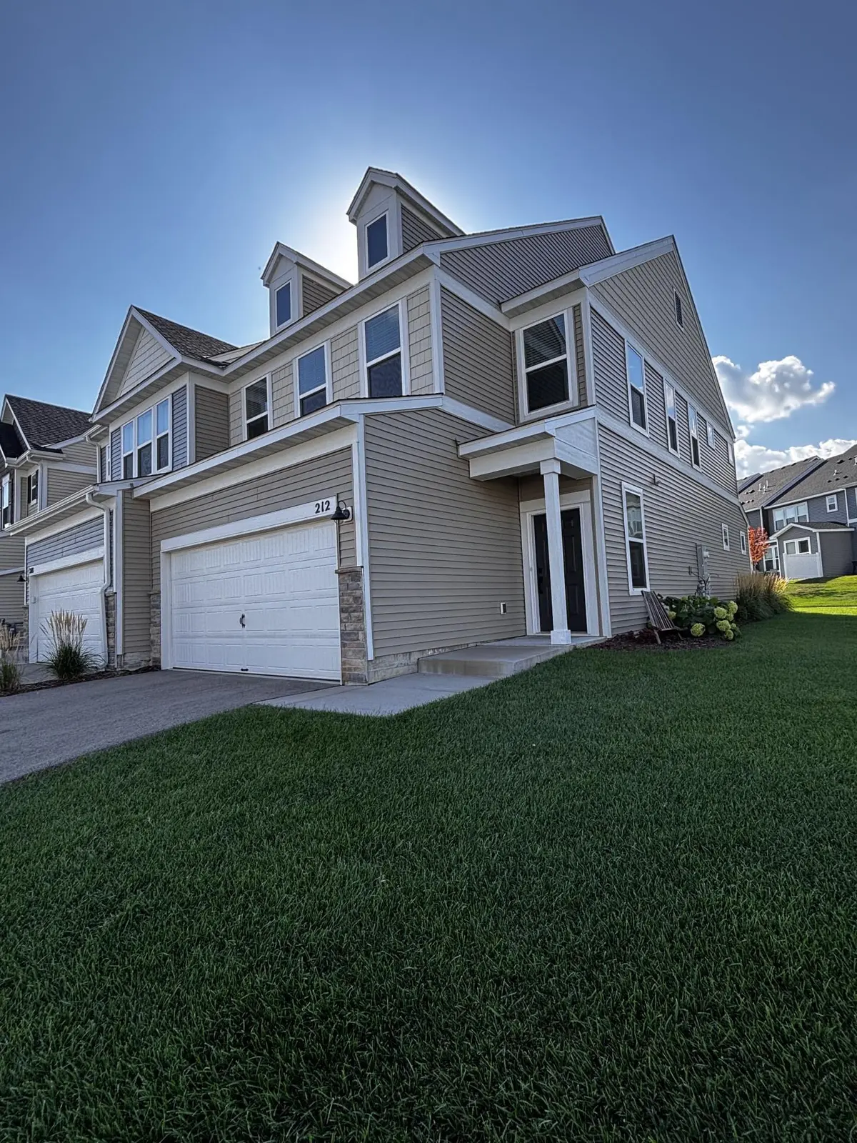 212 Junco RD N, Lake Elmo, MN 55042