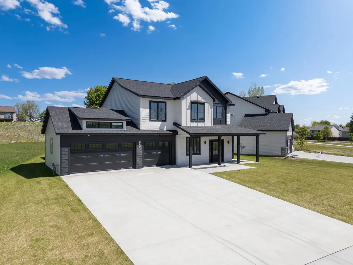 4969 Noble DR NW, Rochester, MN 55901