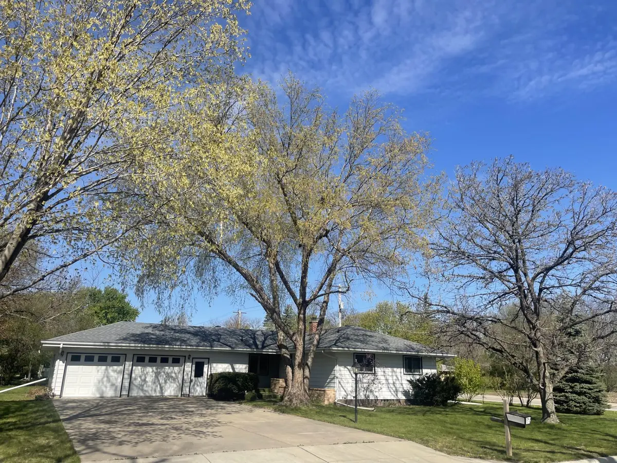 775 2nd ST E, Tracy, MN 56175