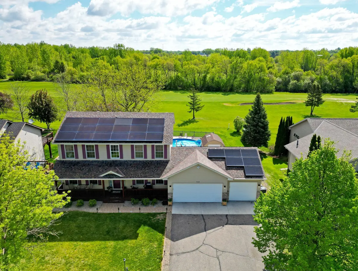 715 Acacia DR S, Annandale, MN 55302