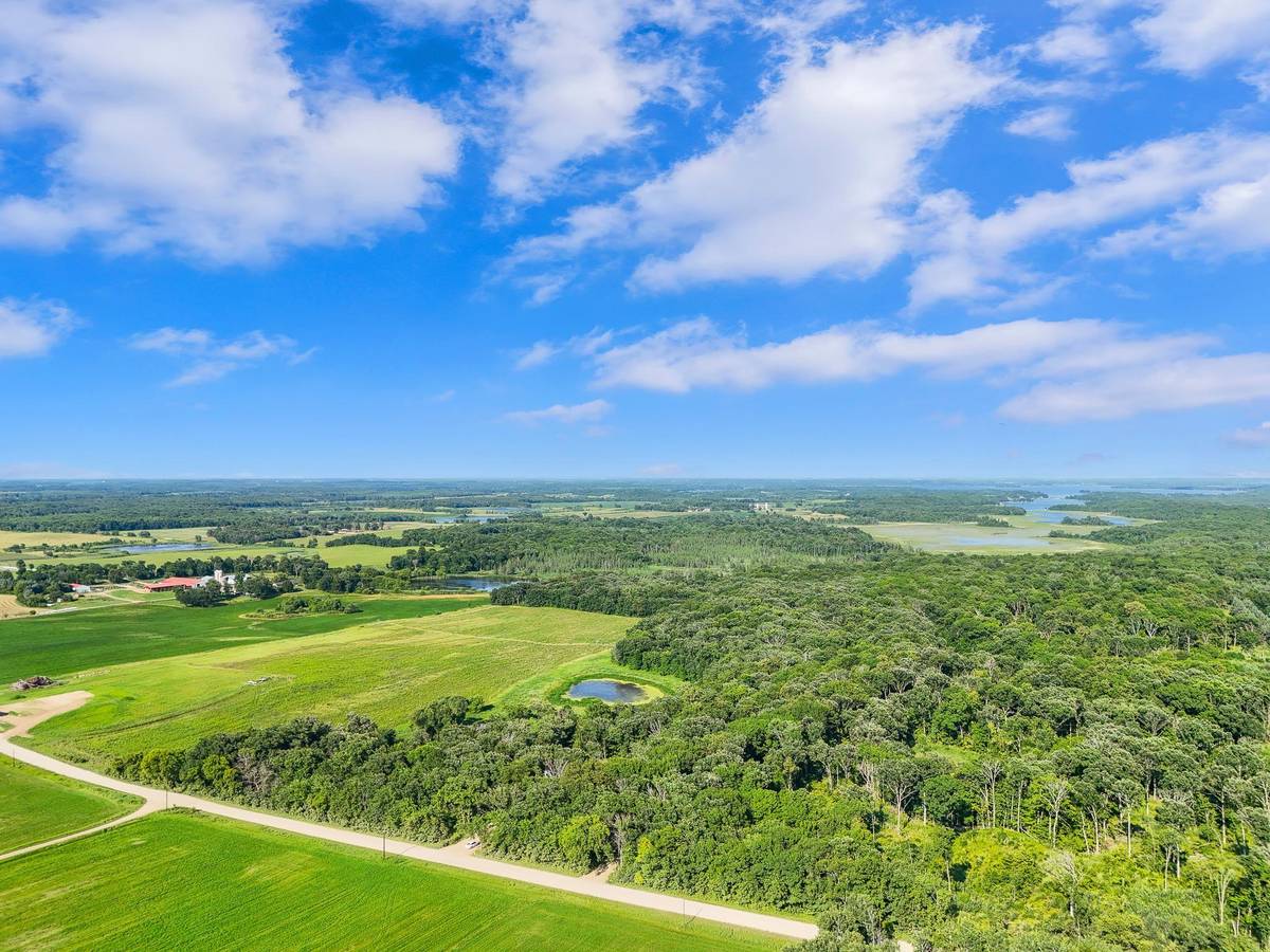 380XX 280th Ave [M], Dent, MN 56528