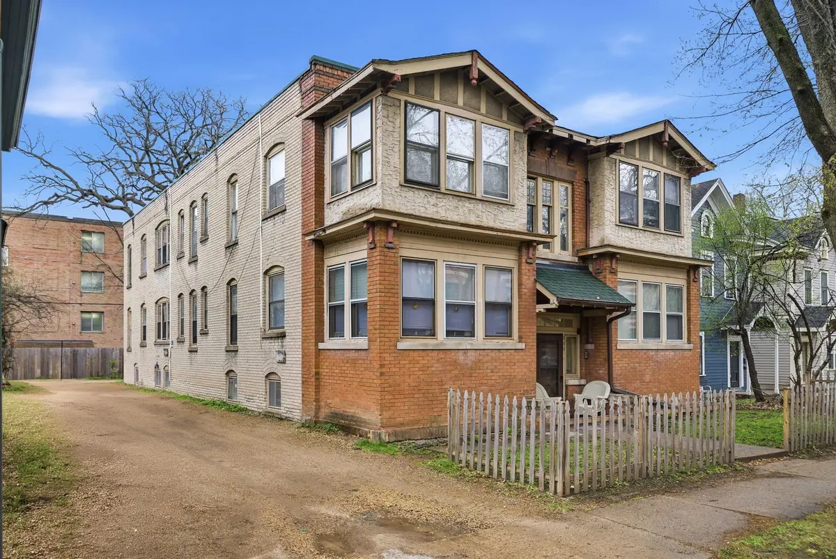 293 Dayton AVE, Saint Paul, MN 55102