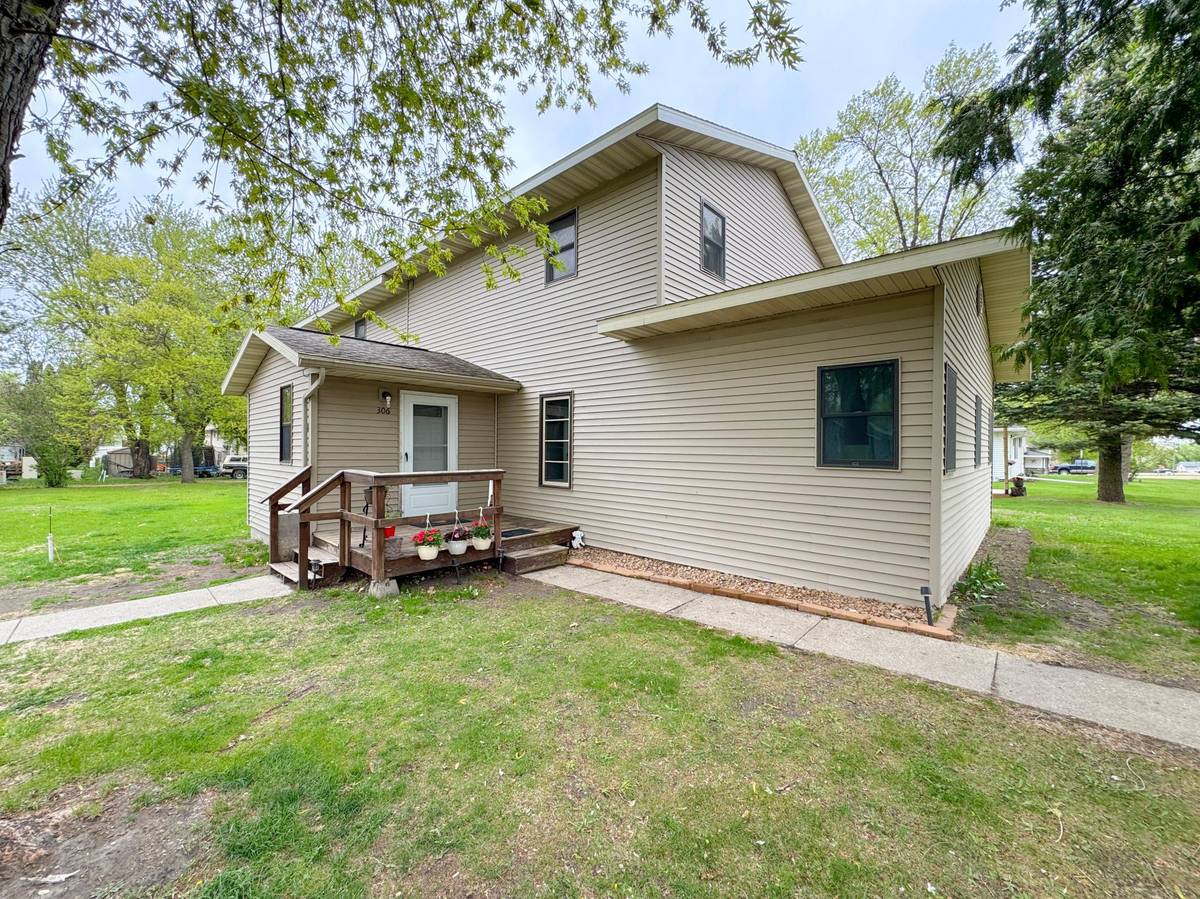306 W Washington AVE, Elizabeth, MN 56533