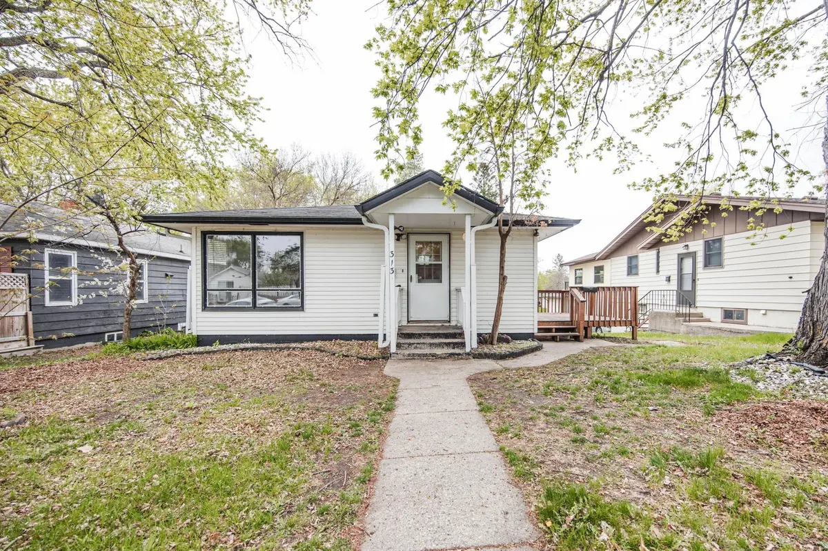 313 Elizabeth ST, Detroit Lakes, MN 56501