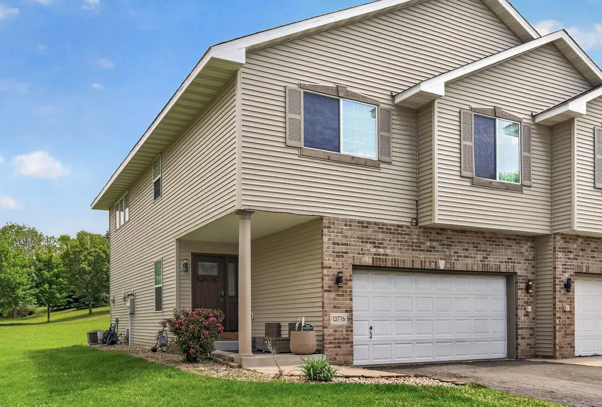 13776 Dorothy DR, Rogers, MN 55374