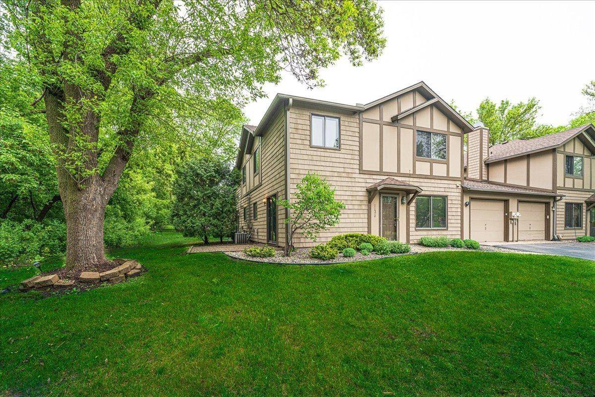 11574 Carriage CT, Eden Prairie, MN 55344