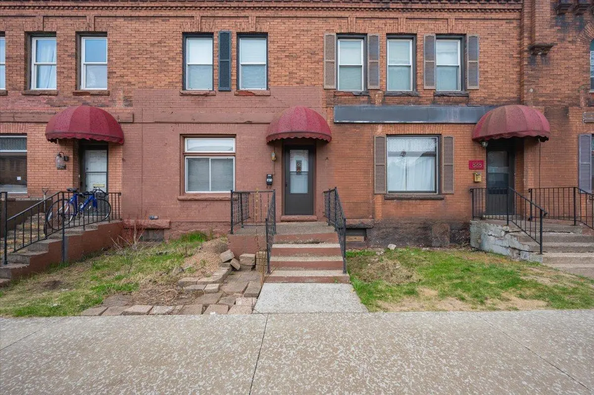 830 E 2nd ST, Duluth, MN 55805