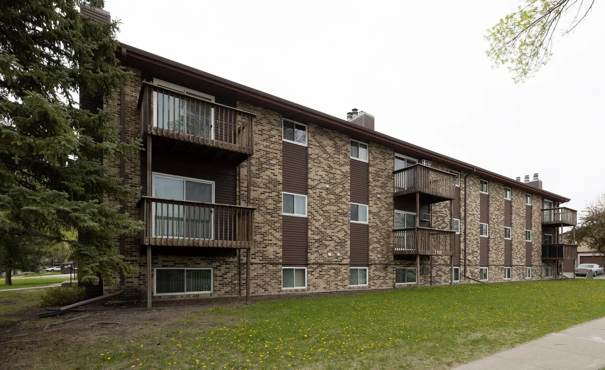 1102 23rd ST S #D10, Fargo, ND 58103