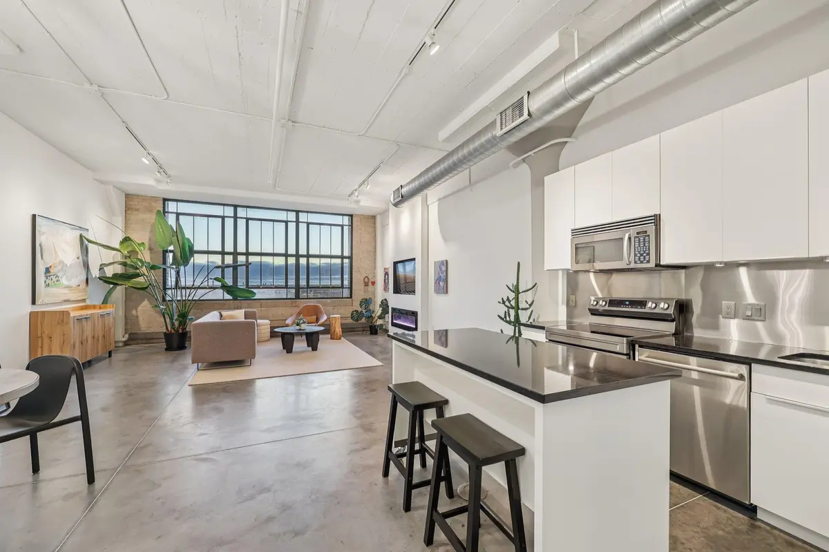 2929 Chicago AVE #1105, Minneapolis, MN 55407
