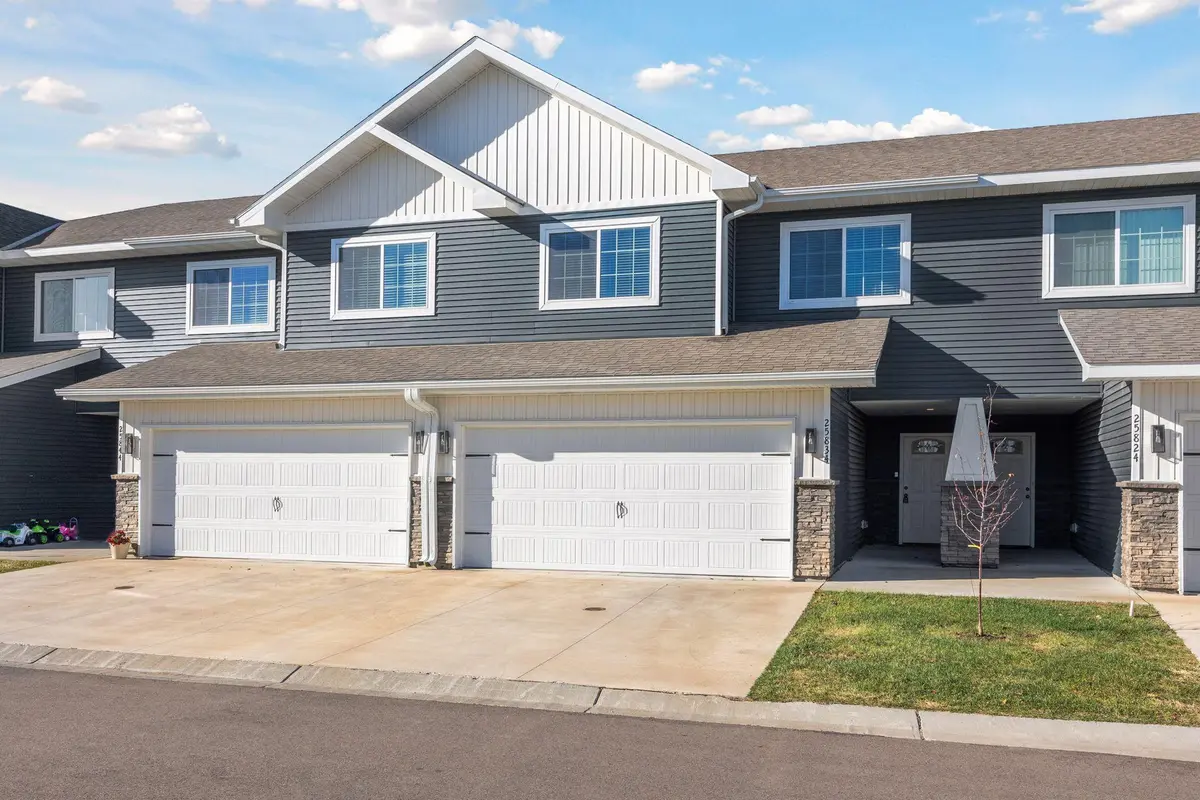 25834 Cardinal ST, Elko New Market, MN 55054
