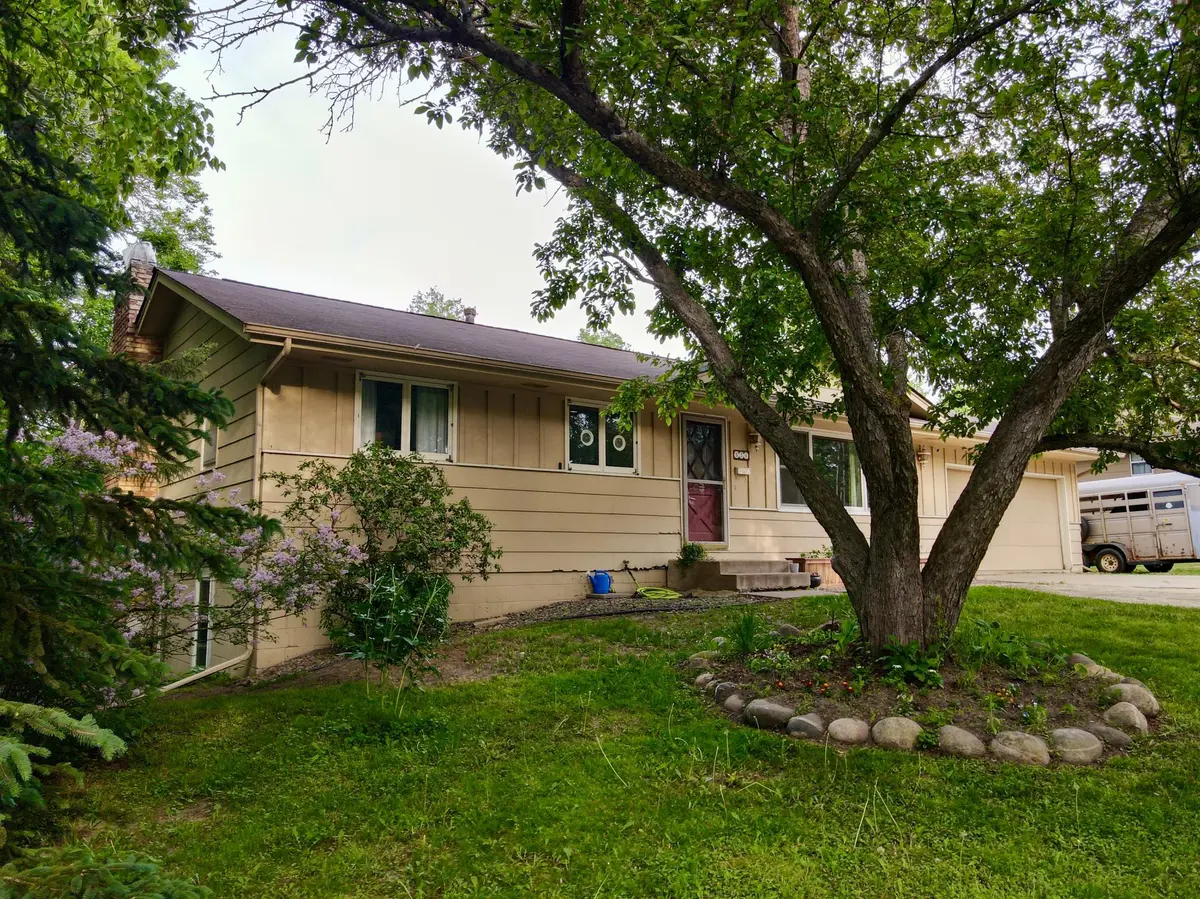 520 SW 5th AVE, Grand Rapids, MN 55744