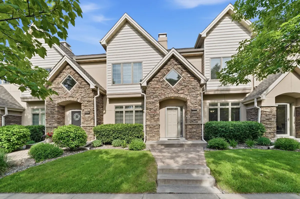 635 Willoughby WAY W, Minnetonka, MN 55305