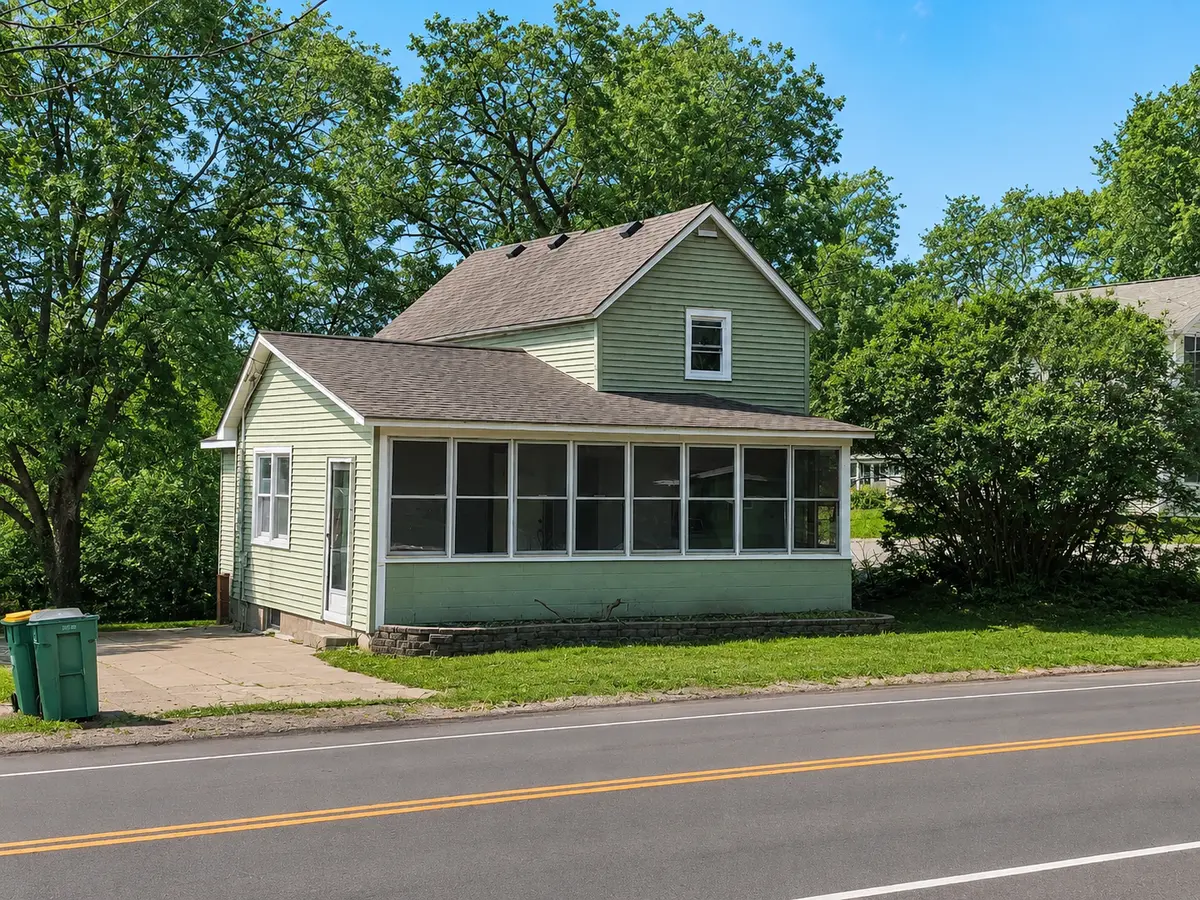 1362 Main ST, Houlton, WI 54016