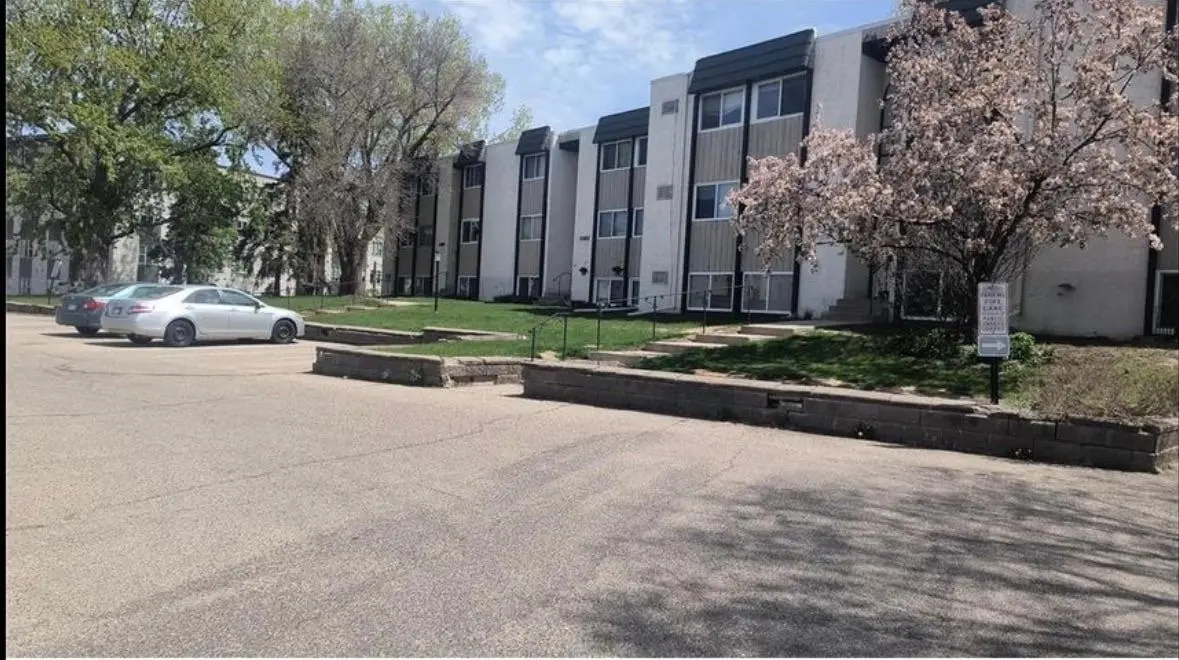 12822 Nicollet AVE #302, Burnsville, MN 55337